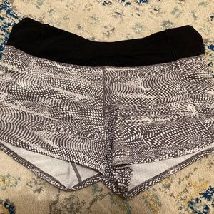 Lululemon Shorts Size 8
